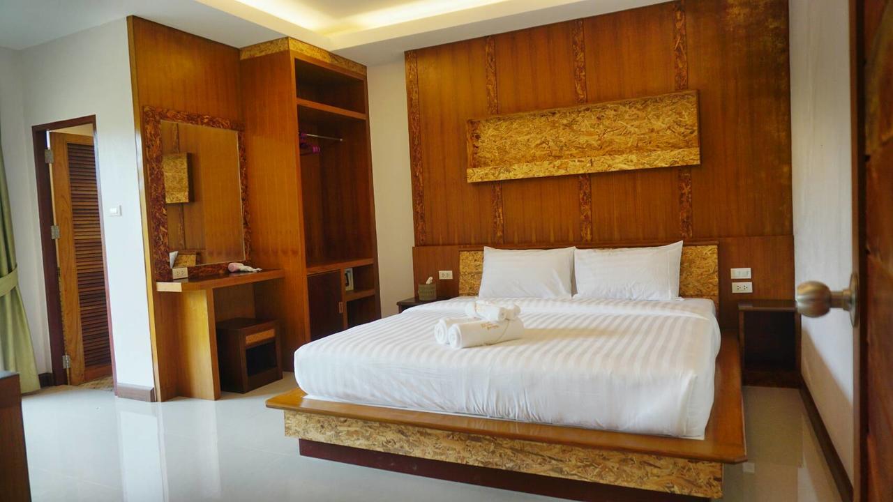 Hotel The Peace Tara House Ko Lanta Esterno foto