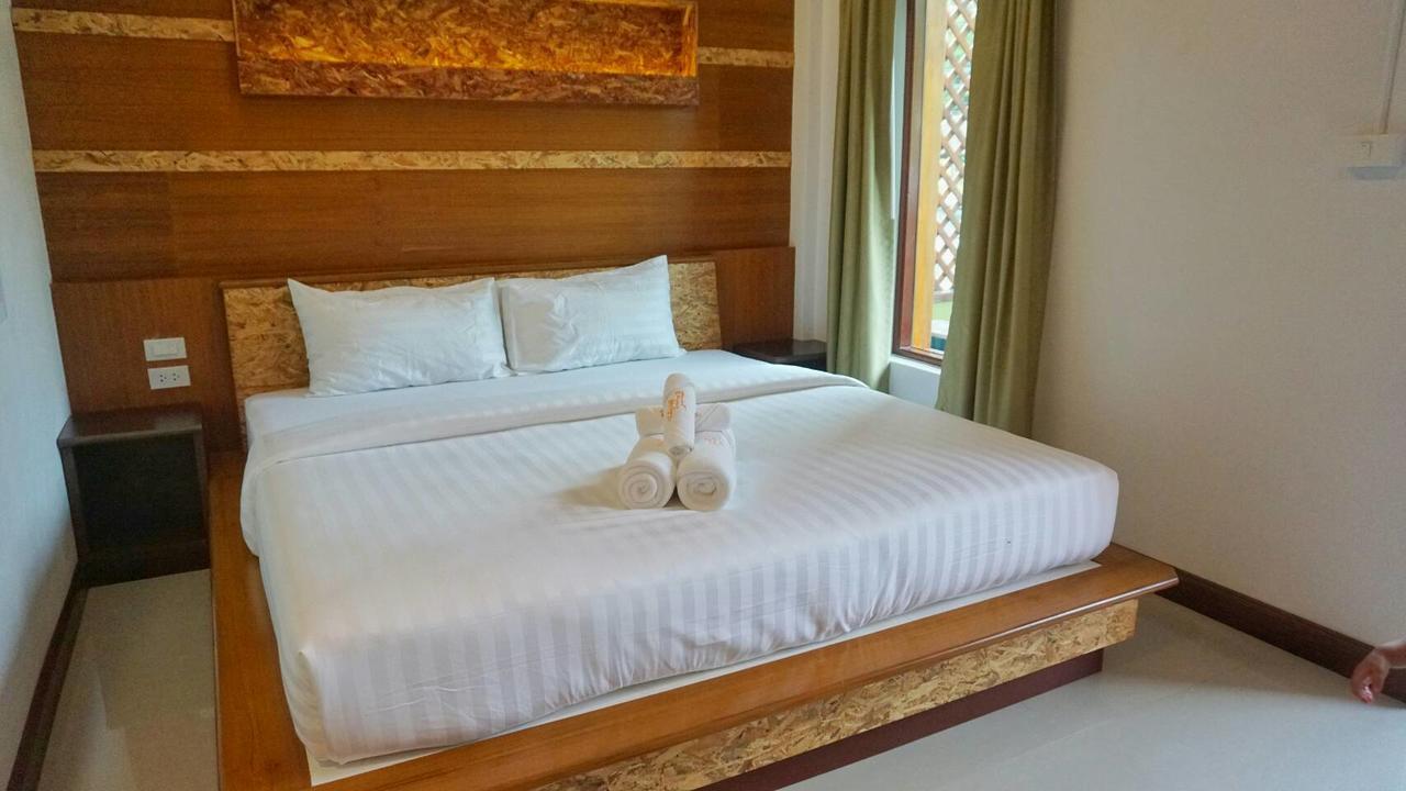 Hotel The Peace Tara House Ko Lanta Esterno foto