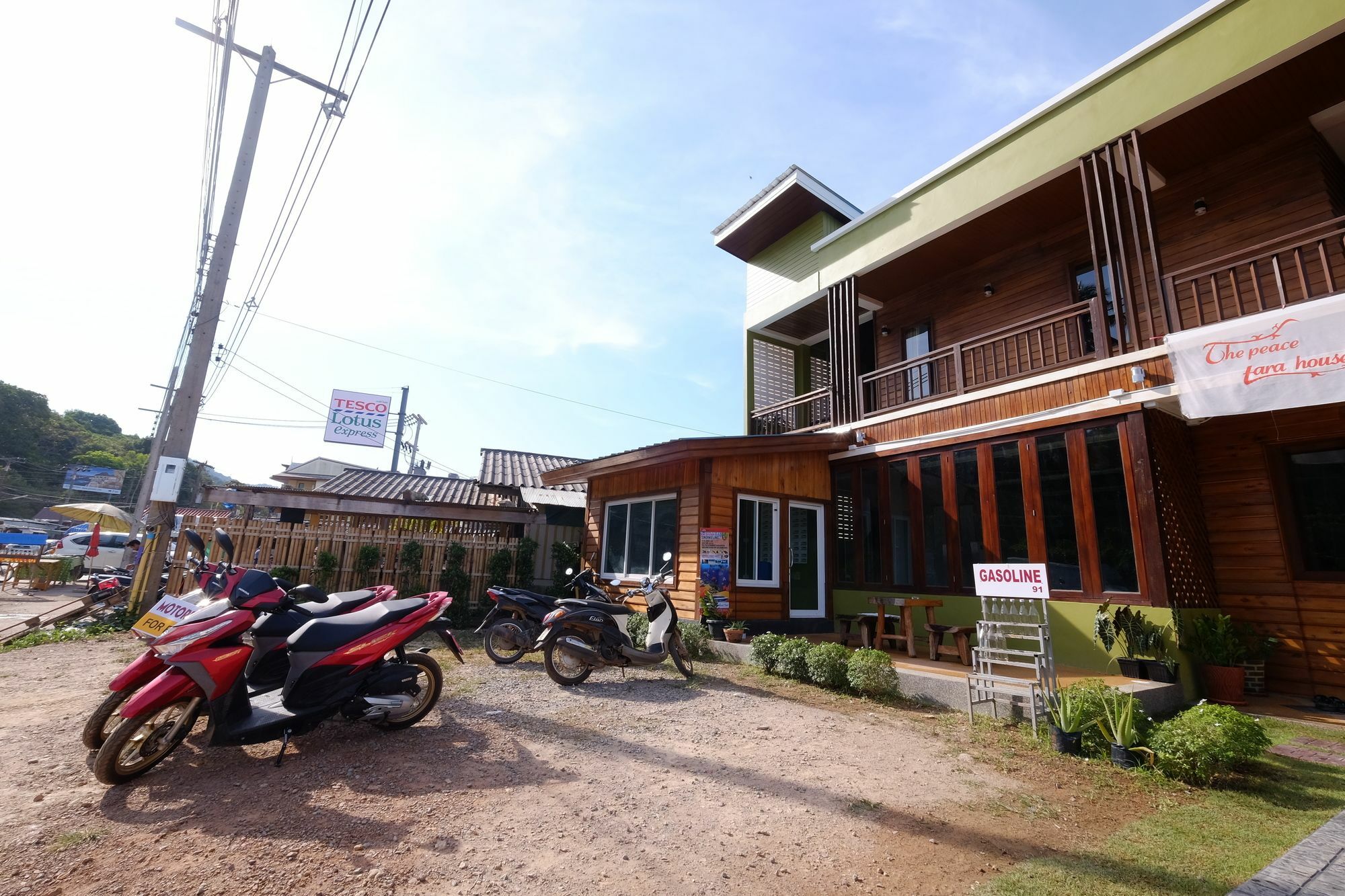 Hotel The Peace Tara House Ko Lanta Esterno foto