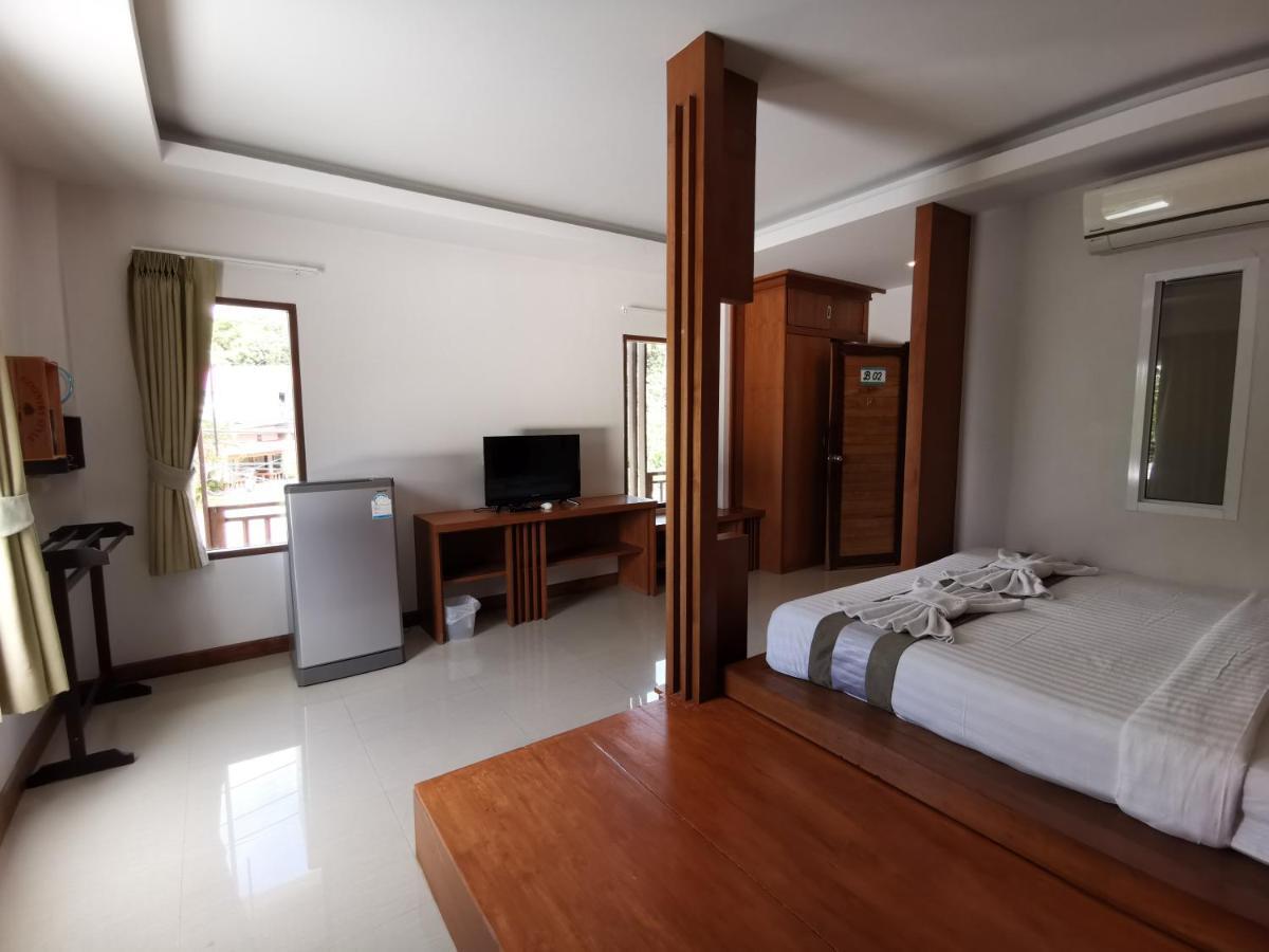 Hotel The Peace Tara House Ko Lanta Esterno foto
