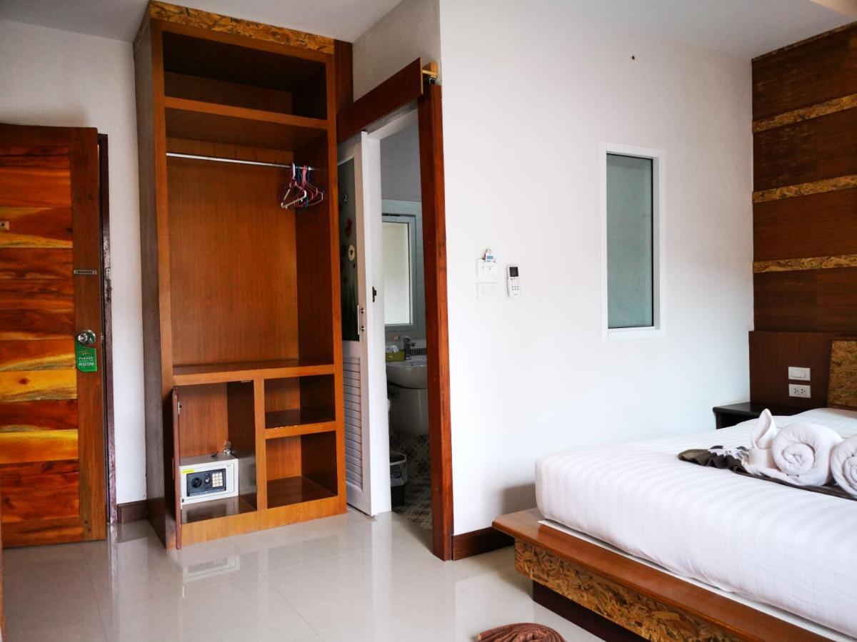 Hotel The Peace Tara House Ko Lanta Esterno foto